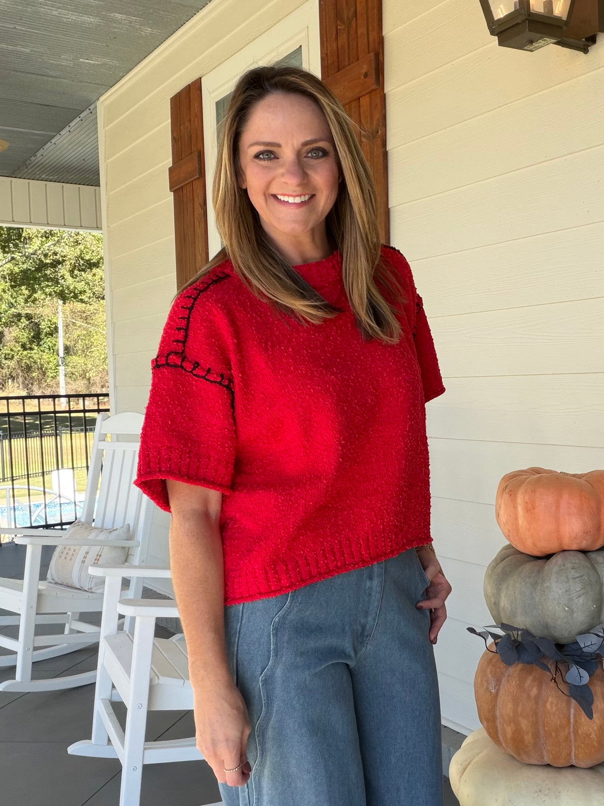 Short sleeve sweater with stitching details - Red