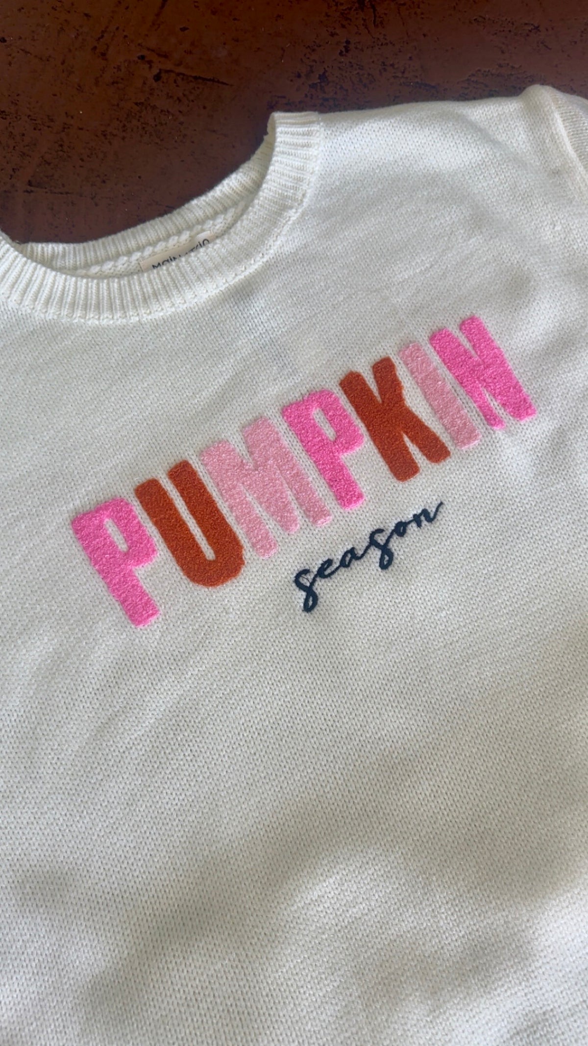 ITS PUMPKIN SEASON TOP - WHITE