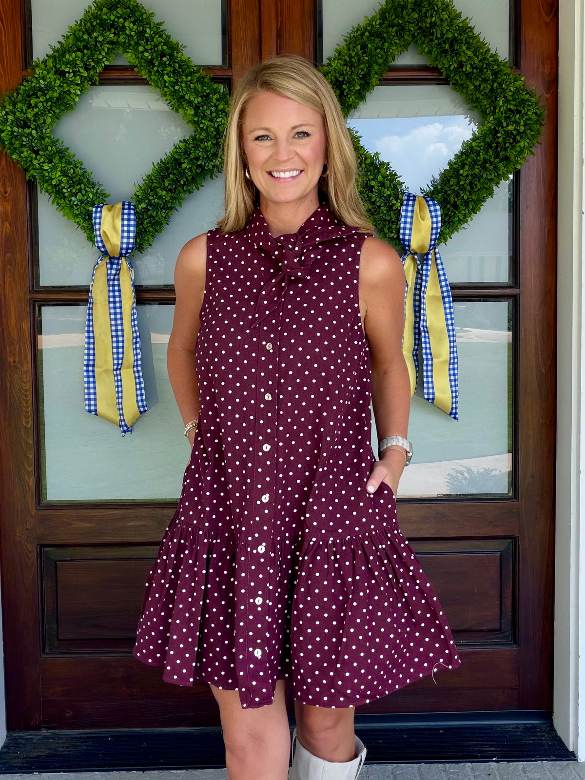 Polka dot button down dress with neck tie - Maroon