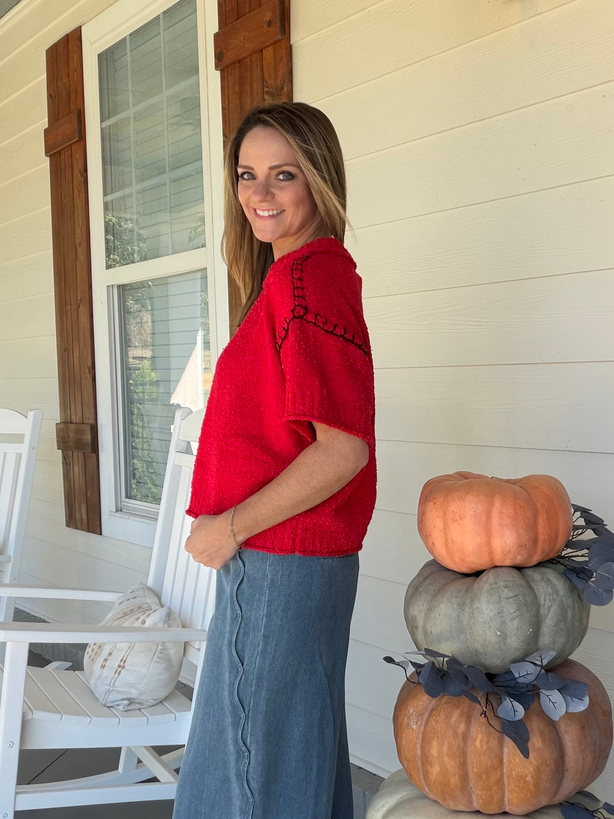 Short sleeve sweater with stitching details - Red