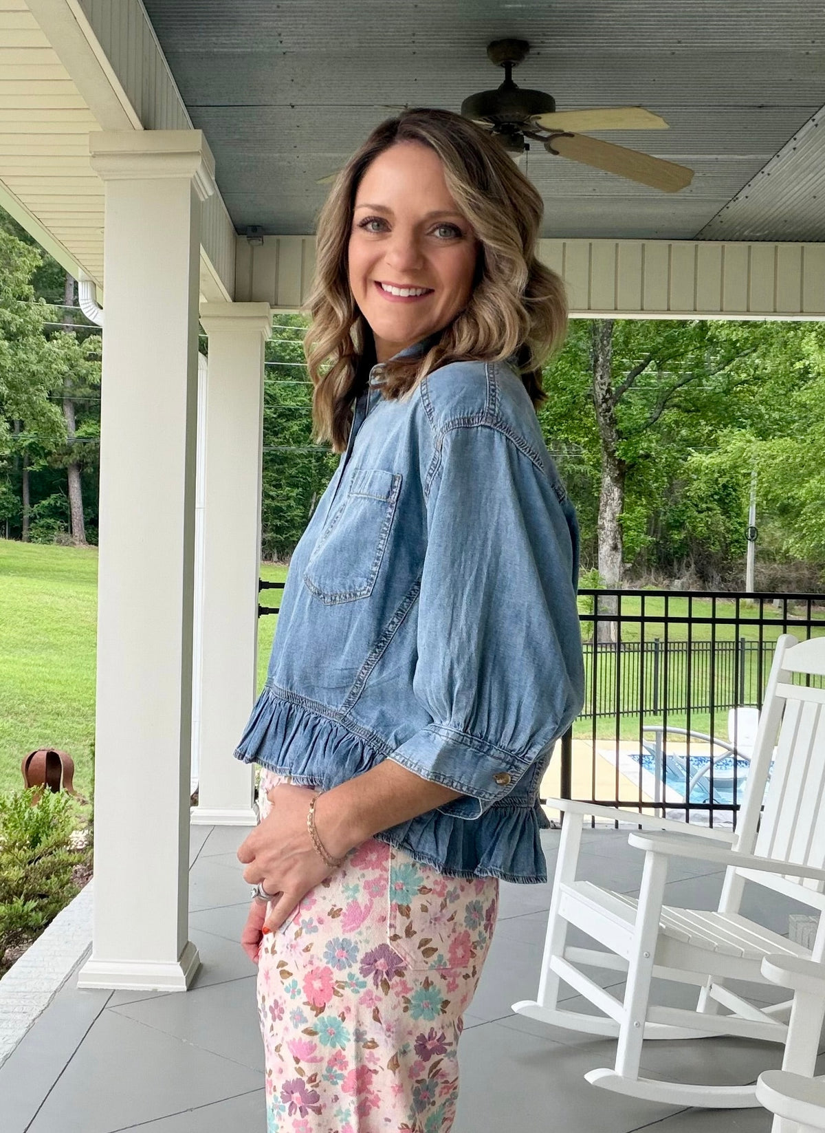 FILL UP THE DAY TOP - LT. DENIM