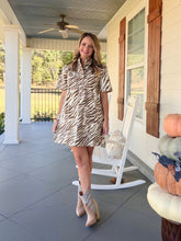 Load image into Gallery viewer, Zebra print short sleeve dress - Ivory
