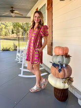 Load image into Gallery viewer, Printed short puff sleeve dress- Plum
