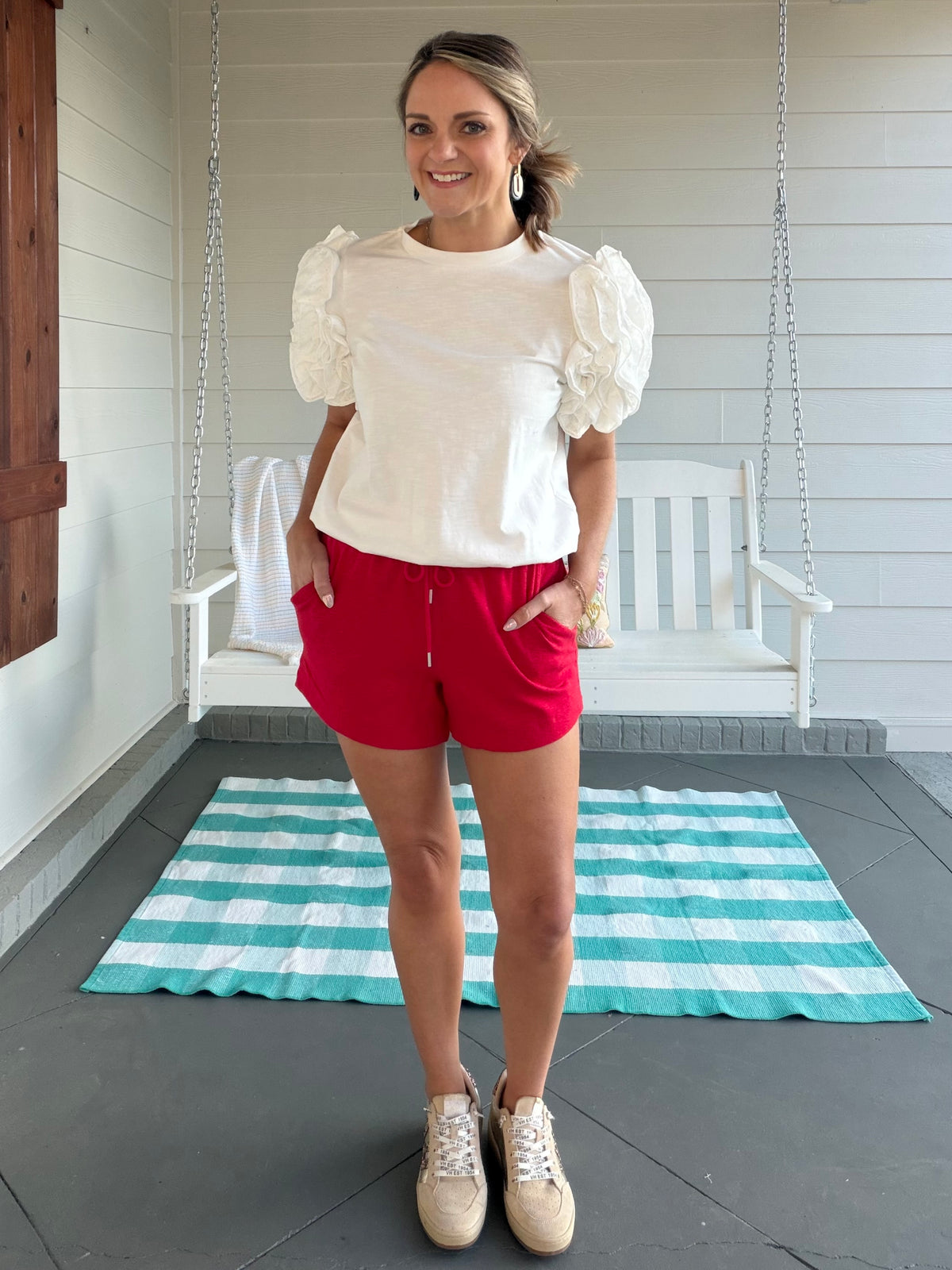 PLAY THE PART SHORTS - RED