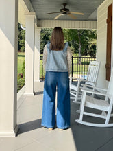 Load image into Gallery viewer, PICK ME UP VEST - LT DENIM
