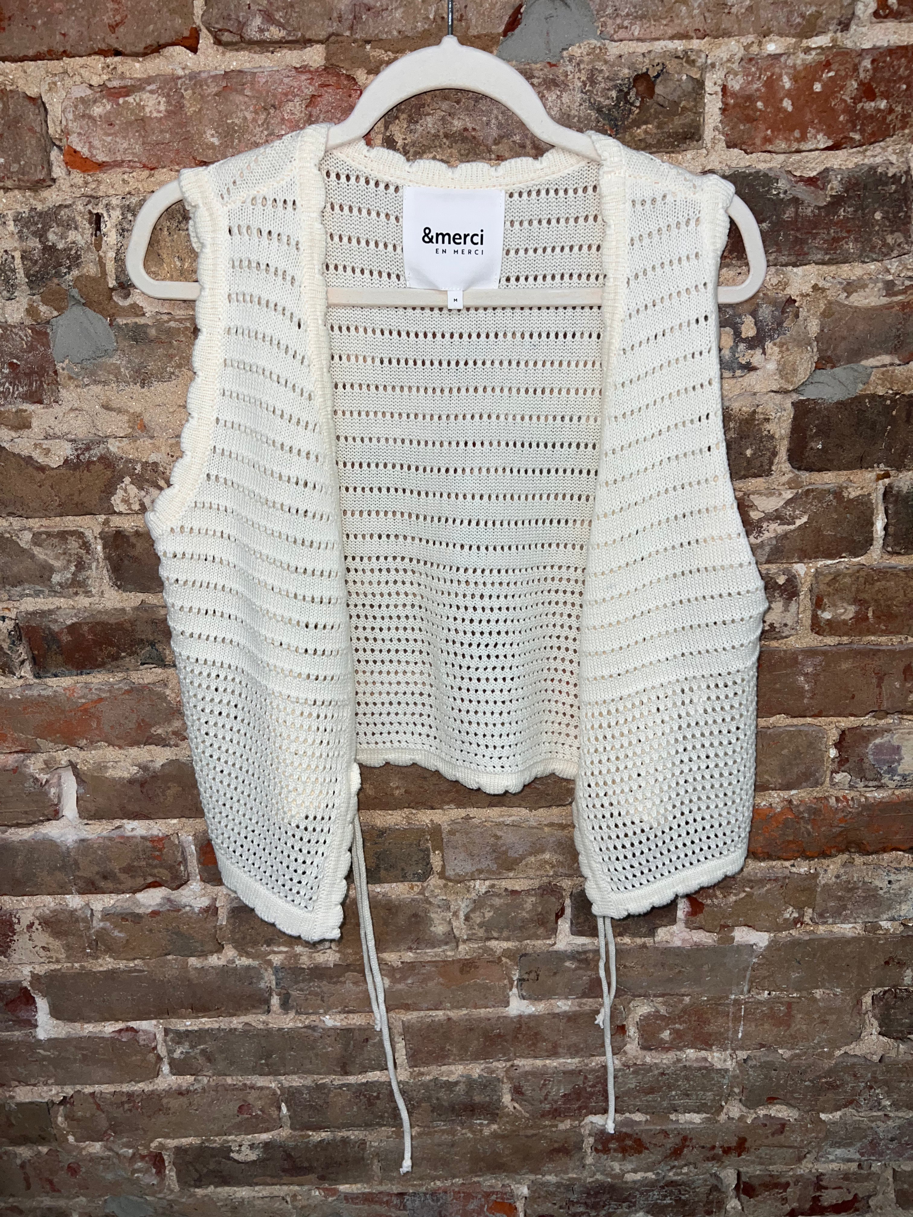 HELP ME OUT VEST - CREAM