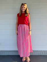 Load image into Gallery viewer, HERE ME OUT TOP - RED
