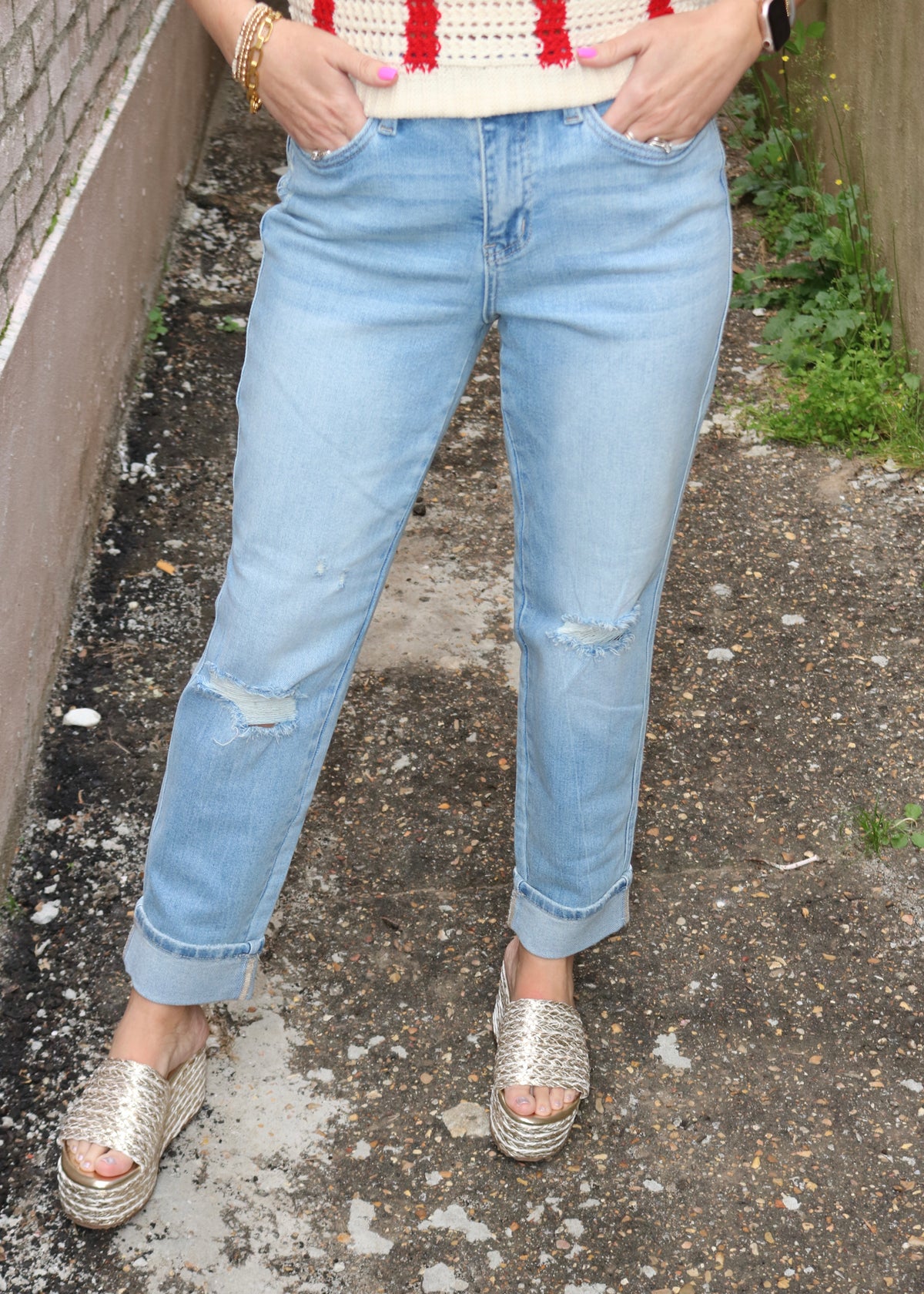 MAKE THE CALL JEANS - LIGHT WASH