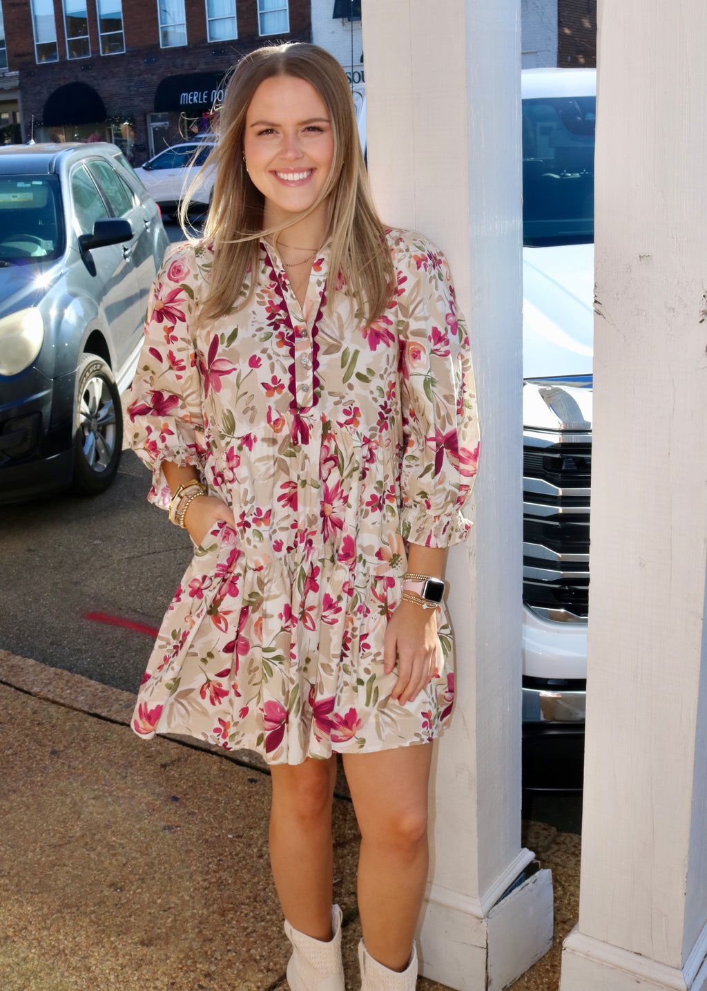 ONE CALL AWAY DRESS - TAN/BERRY