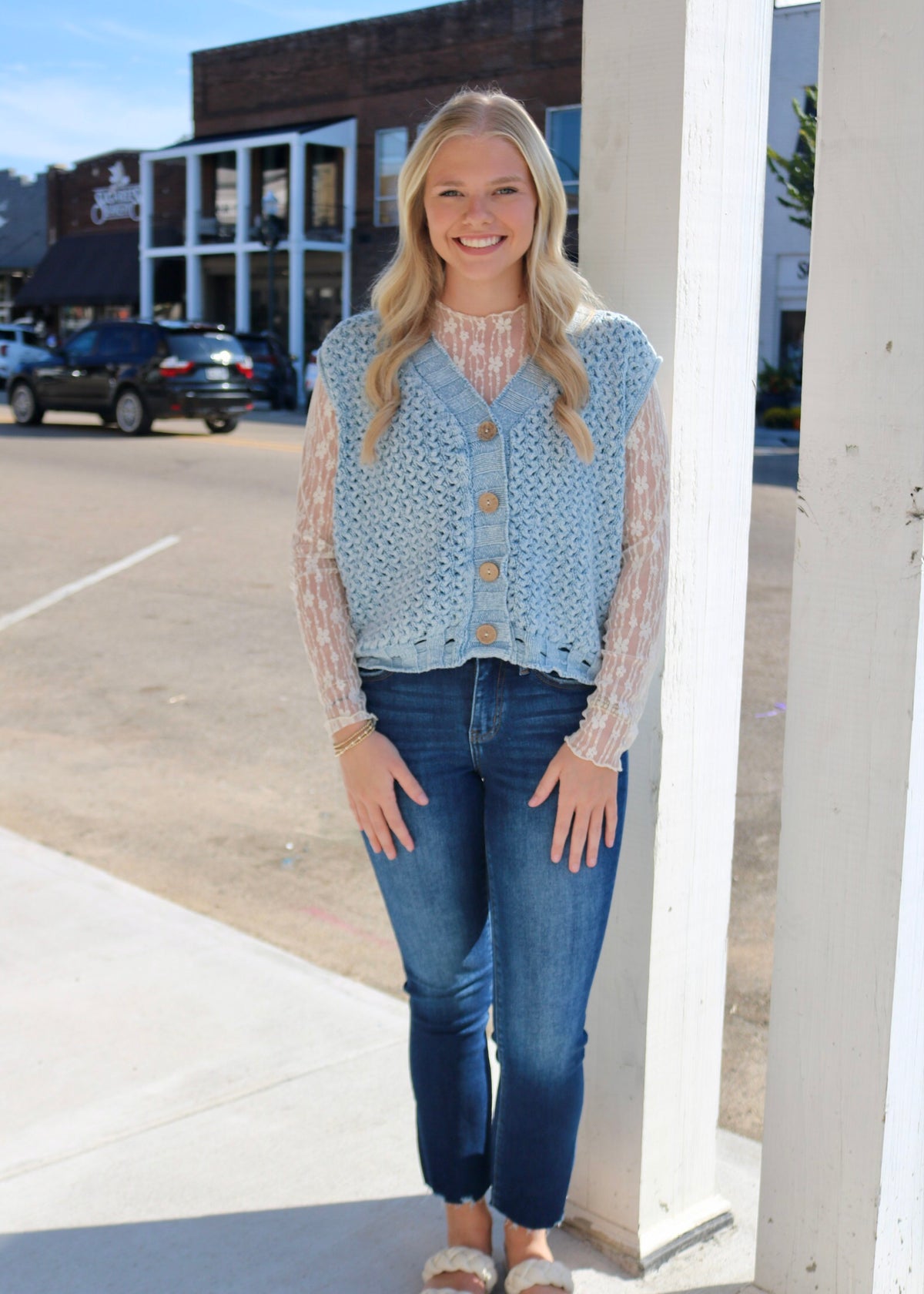 OUT AND ABOUT VEST TOP - POWDER BLUE