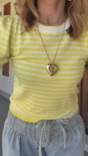 Load and play video in Gallery viewer, SUNSHINE FEELINGS TOP - YELLOW
